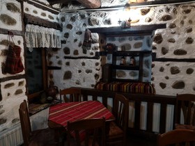 Todeva House