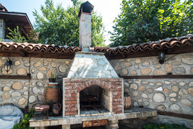 Todeva House