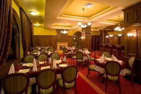 Chinar Hotel