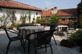 Hotel Alafrangite