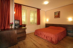 Hotel Alafrangite