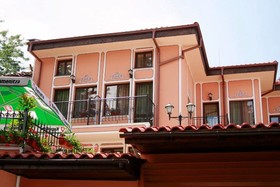 Hotel Alafrangite