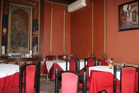 Hotel Alafrangite