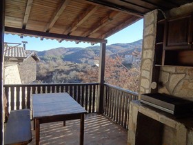 Zlatinovi Houses
