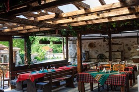 Family Hotel Dinchova Kushta