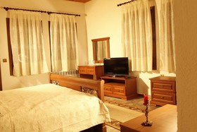 Family Hotel Dinchova Kushta