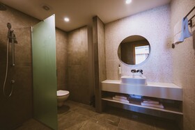 B1 Downtown Hotel