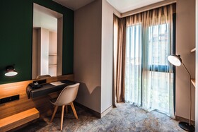 B1 Downtown Hotel