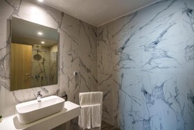 B1 City Hotel