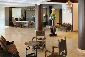 Al Safir Hotel
