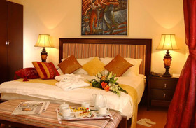 Al Safir Hotel
