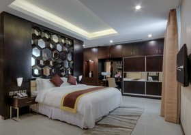 Atiram Premier Hotel