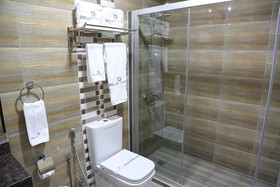 Belle Tower Luxury Hotel Apartments