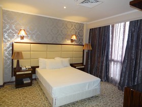 Imperial Suites Hotel