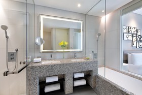 Le Meridien City Centre Bahrain