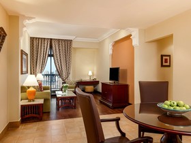 Mercure Grand Hotel Seef / All Suites