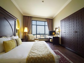 Mercure Grand Hotel Seef / All Suites