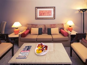 Mercure Grand Hotel Seef / All Suites