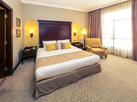 Mercure Grand Hotel Seef / All Suites