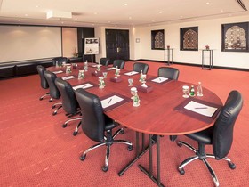 Mercure Grand Hotel Seef / All Suites