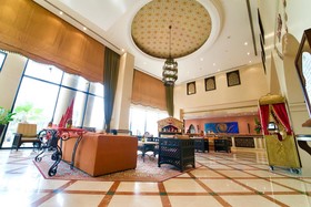 Mercure Grand Hotel Seef / All Suites