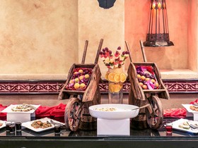 Mercure Grand Hotel Seef / All Suites