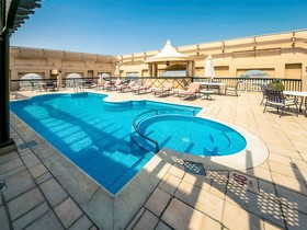 Mercure Grand Hotel Seef / All Suites