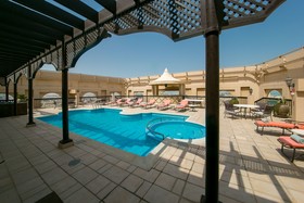 Mercure Grand Hotel Seef / All Suites