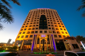Mercure Grand Hotel Seef / All Suites