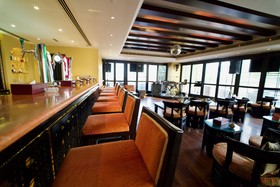 Mercure Grand Hotel Seef / All Suites