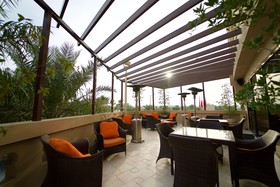 Mercure Grand Hotel Seef / All Suites