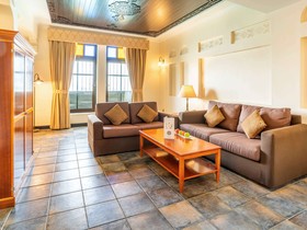 Novotel Bahrain Al Dana Resort
