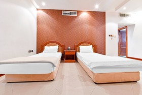 Riviera Hotel by OYO