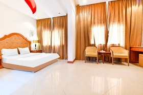 Riviera Hotel by OYO