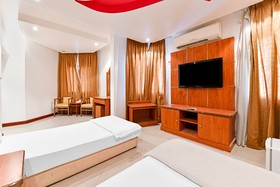 Riviera Hotel by OYO