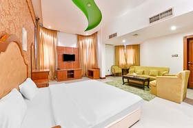 Riviera Hotel by OYO