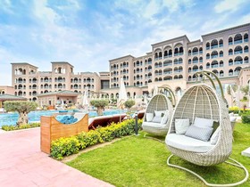 Royal Saray Resort
