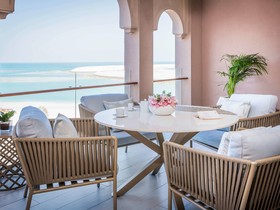 Royal Saray Resort