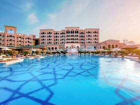 Royal Saray Resort