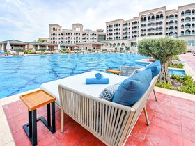 Royal Saray Resort