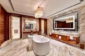 Royal Saray Resort