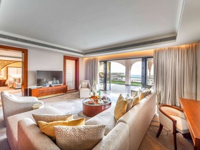 Royal Saray Resort