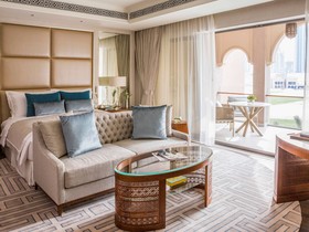 Royal Saray Resort