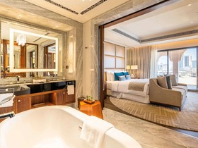 Royal Saray Resort