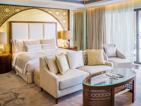 Royal Saray Resort