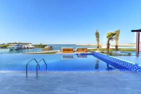 Royal Saray Resort