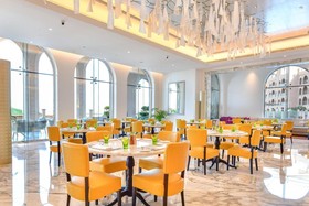 Royal Saray Resort