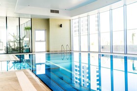 S Plaza Suites Hotel