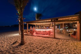 Pearl Beach Hotel