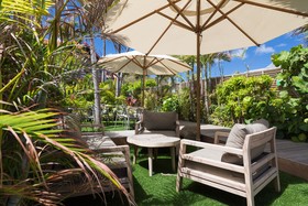 Pearl Beach Hotel